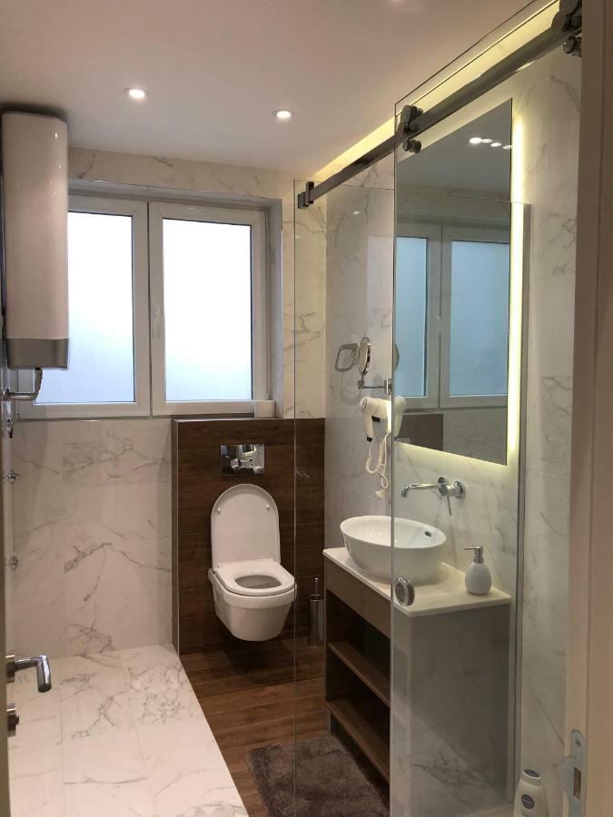 Aria Royal Apartment Белград Екстериор снимка